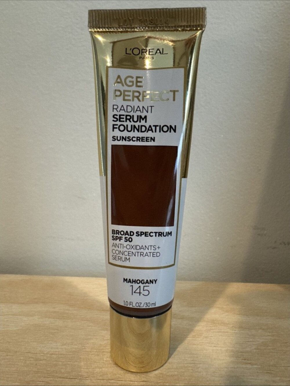 Loreal Age Perfect Radiant Serum Foundation 145 Mahogany SPF 50